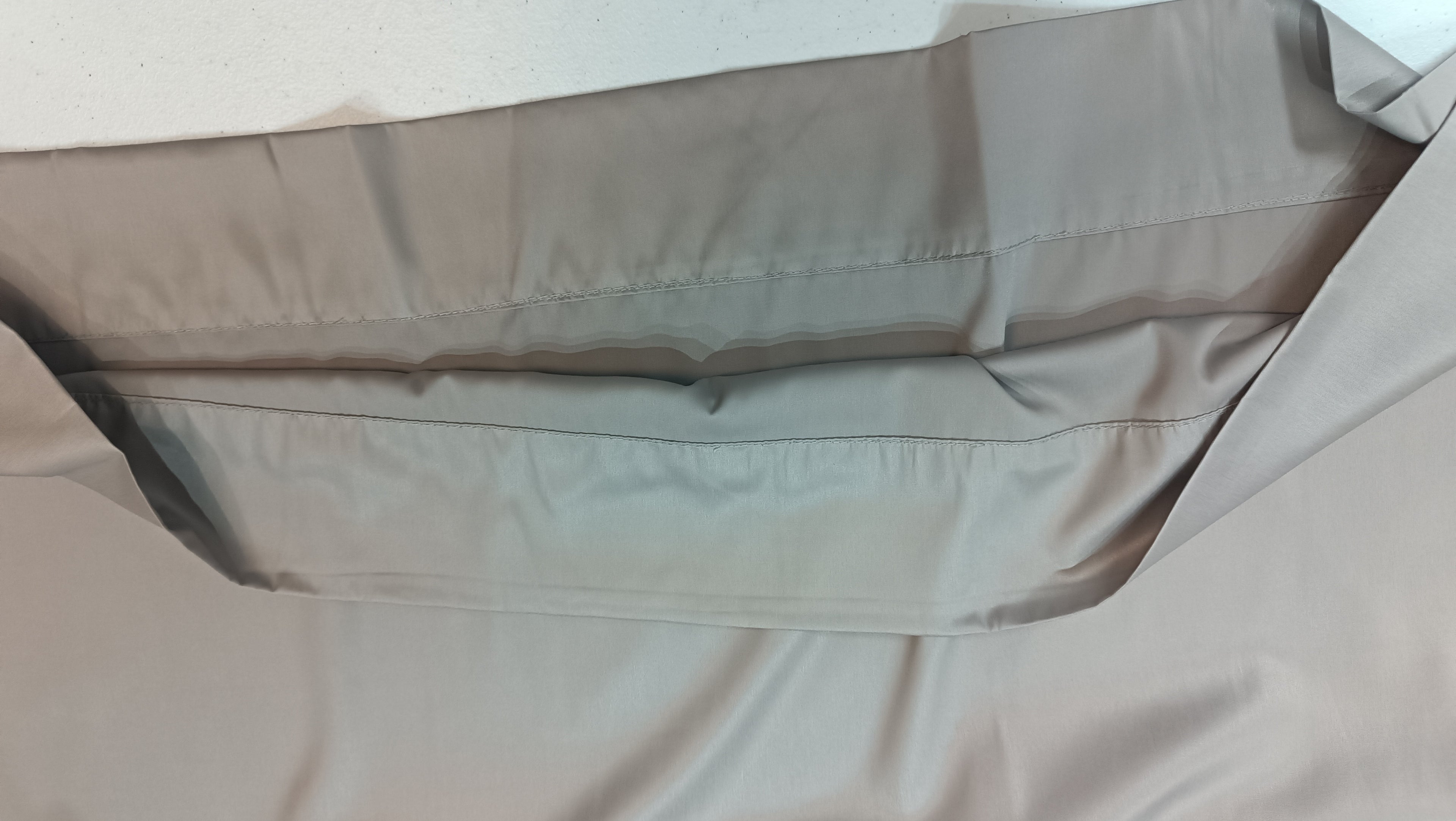 Arabic style Emirati thobe, silky collarless jubba.