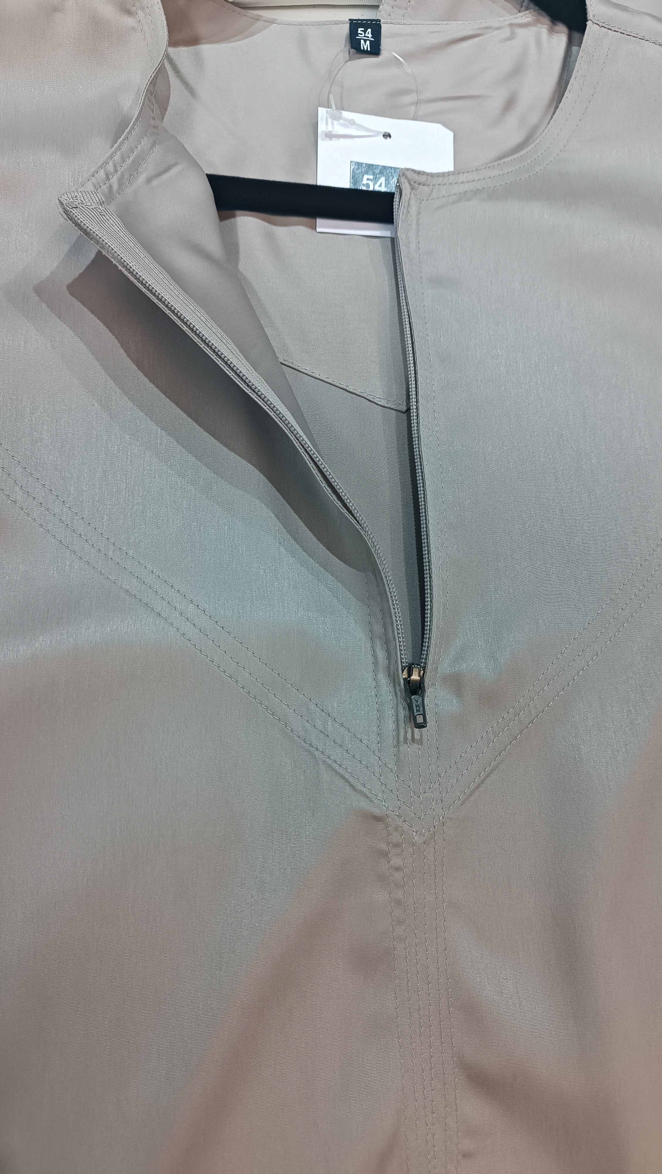 Arabic style Emirati thobe, silky collarless jubba.