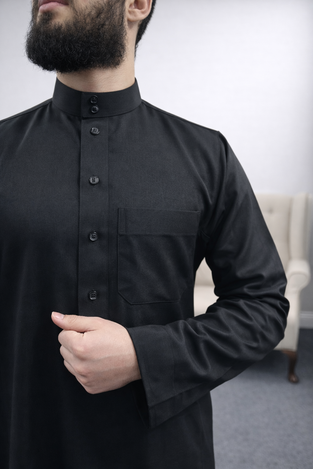 Nusuki Makkah thobe, luxurious Saudi thobe.