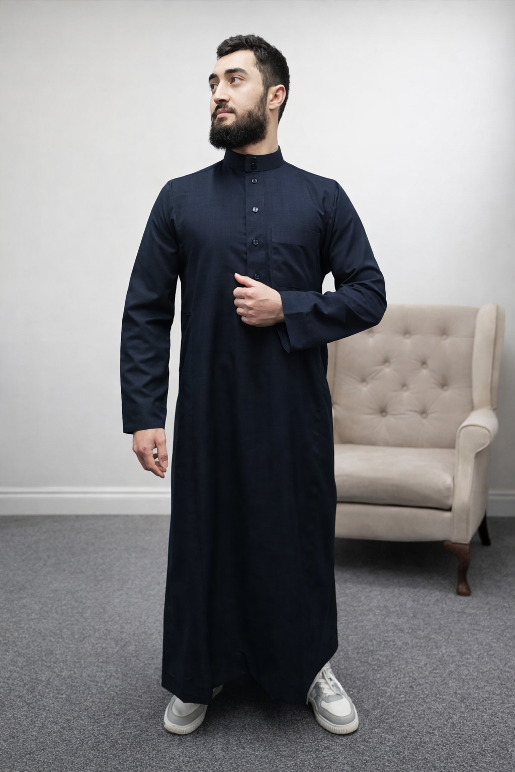 Nusuki Makkah thobe, luxurious Saudi thobe.